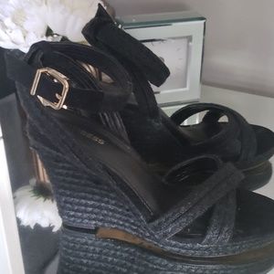 Express Shoes - Express sandals Express Shoes - Express sandals